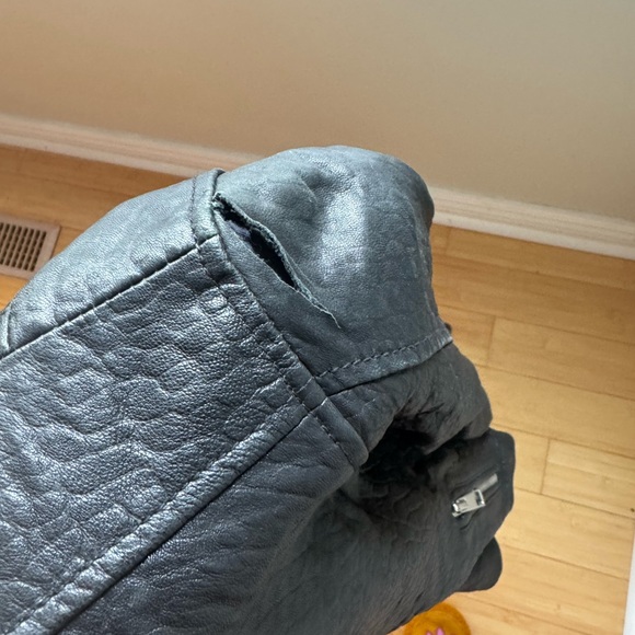 Whistles women’s leather jacket size 6 small rip on shoulder - Picture 8 of 9